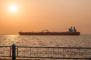 Moscow đối diện nguy cơ mất quyền tiếp cận thị trường dầu mỏ Ấn Độ