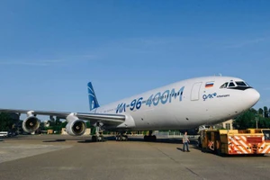 UAC trưng bày máy bay Il-96-400M nâng cấp