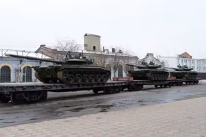 Nga chuẩn bị nối lại sản xuất hàng loạt xe tăng T-80