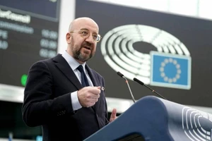 Chủ tịch Hội đồng Châu Âu - ông Charles Michel thúc giục thông qua các khoản viện trợ mới dành cho Ukraine.