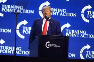 Ông Trump sẽ đưa giá dầu xuống 40 USD để làm gì?