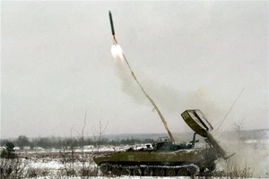 Đẩy nhanh hoàn thiện vũ khí thay thế 'Rắn phun lửa' UR-77 Meteorit