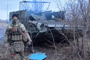 BMP-1AM Basurmanin với lớp bảo vệ hạng nặng lần đầu tiên được phát hiện