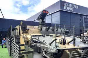 Thiết giáp lội nước BT-3F chuẩn bị tham chiến