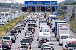 Giá nhiên liệu tăng vọt đẩy châu Âu tới bờ vực khủng hoảng