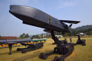 S-400 'không thể nhìn thấy' tên lửa Taurus của Đức