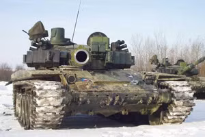 T-72M4CZ NATO viện trợ Ukraine thua xa T-72B1MS 'Đại bàng trắng'