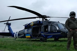 Lần đầu bắn hạ trực thăng UH-60 Mỹ viện trợ Ukraine?