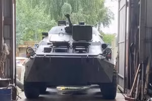 Ukraine hoán cải thiết giáp R-149BMR chiến lợi phẩm một cách độc đáo