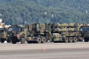 Hàn Quốc trình diễn tổ hợp L-SAM ngang sức với THAAD của Mỹ