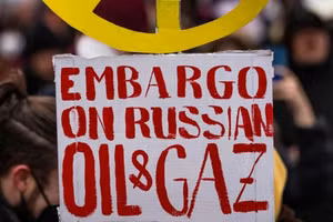 Báo Mỹ nói tin buồn về hiệu quả gói trừng phạt năng lượng mới