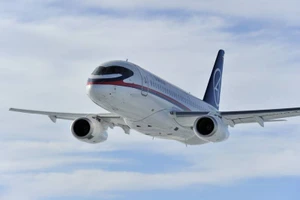 Ấn Độ sẽ được quyền lắp ráp máy bay Sukhoi Superjet 100?