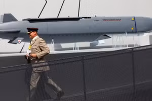 Pháp bí mật giao bản mặt đất của tên lửa Scalp-EG?