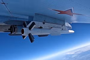 Tên lửa R-37M gây ác mộng cho phi công Ukraine