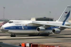 Canada tịch thu vận tải cơ siêu lớn An-124 định giao cho Kiev