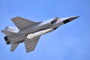 Tiết lộ bí mật về khả năng bất khả xâm phạm của tên lửa Kinzhal