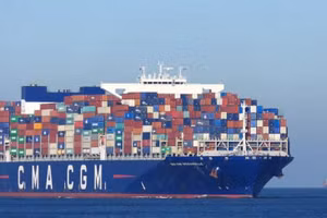 Máy bay không người lái bí ẩn tấn công tàu thương mại ngoài khơi Ấn Độ