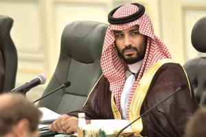 Nghịch lý giá dầu giữa Saudi Arabia và Nga