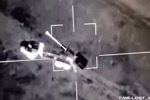 Pháo tự hành bánh lốp tốt nhất thế giới trở thành mục tiêu tiếp theo của Lancet