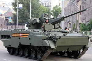 Pháo 57 mm trên BMP-3 sẽ dễ dàng bắn hạ M2 Bradley