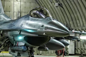 Sân bay dành cho tiêm kích F-16 bị tấn công quy mô lớn bằng tên lửa Kinzhal