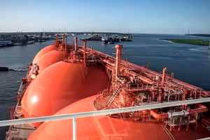  Moldova từ chối khí đốt trực tiếp từ Moskva để mua... LNG Nga qua Hy Lạp