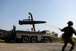 Sản lượng tên lửa đạn đạo chiến thuật Iskander-M gia tăng mạnh mẽ