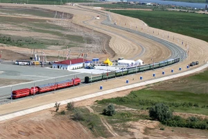 Hành lang vận tải Bắc - Nam phá thế phong tỏa của phương Tây