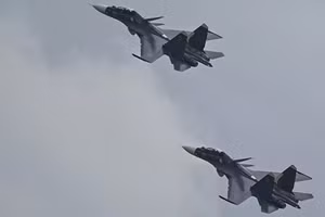 Tiêm kích ồ ạt rời lãnh thổ Belarus