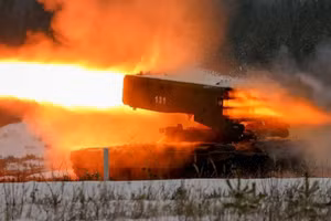 Bắt đầu chế tạo hệ thống phun lửa hạng nặng TOS-3 Drakon 