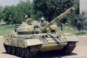 Xe tăng T-62M cổ điển vẫn thể hiện ưu điểm vượt trội