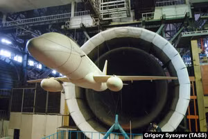 Máy bay SSJ-100 bắt đầu thử nghiệm đặc biệt