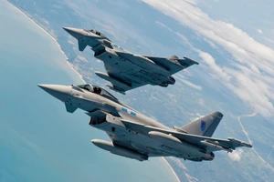 Anh 'dội gáo nước lạnh' vào mong muốn nhận tiêm kích Eurofighter Typhoon 