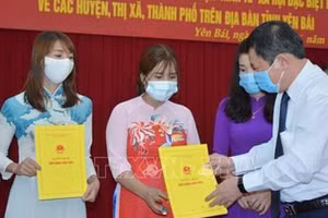 Niềm vui của các nhà giáo đã hoàn thành nhiệm vụ ở vùng cao.