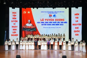 Tuyên dương 86 học sinh, sinh viên xuất sắc tiêu biểu năm 2022 huyện Đông Anh