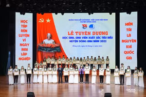Tuyên dương 86 học sinh, sinh viên xuất sắc tiêu biểu năm 2022 huyện Đông Anh