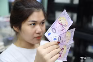 Bộ tiền 0 Euro lưu niệm quảng bá World Cup 2022