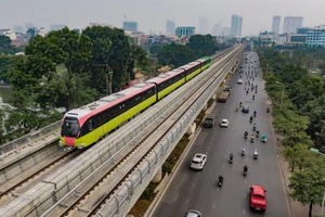 Tàu điện Metro Nhổn- Ga Hà Nội chạy thử tuyến trên cao vào tháng 12