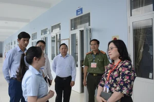 Thứ trưởng Ngô Thị Minh đã kiểm tra công tác chuẩn bị cho Kỳ thi tốt nghiệp THPT năm 2022 tại Lai Châu.