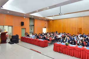 Hội thảo có sự tham dự của đại biểu trong và ngoài nước.