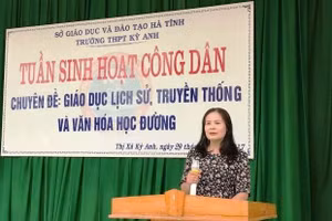 Quá trình công tác, cô Thủy luôn đi đầu trong mọi hoạt động.