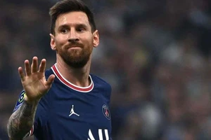 Messi và PSG vô địch Ligue 1 sau trận hòa đầy kịch tính với Lens.