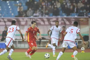 Tuyển Việt Nam có trận thua đáng tiếc trên sân nhà trước Oman.