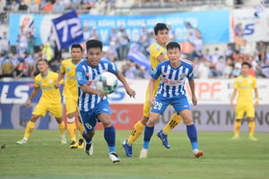 Nhiều trận đấu ở giải hạng Nhất quốc gia 2022 vì dịch Covid-19.