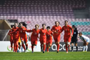 Một số cầu thủ nữ Việt Nam có cơ hội ra nước ngoài chơi bóng.