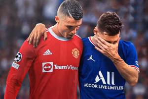 Ronaldo và Messi nguy cơ vắng mặt trong Top 5 Quả bóng Vàng.