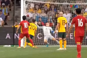 Tuyển Việt Nam bị trừ nhiều điểm sau trận thua Australia ở VL World Cup 2022.