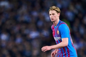 Frenkie de Jong có cơ hội lớn gia nhập Man United thời gian tới.