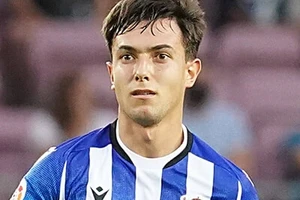 Martin Zubimendi của Real Sociedad đang nhận được sự quan tâm đặc biệt của Barca. 