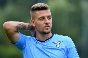 Sergej Milinkovic-Savic có ý định ra đi tìm bến đỗ mới sau 8 năm gắn bó với CLB Lazio.